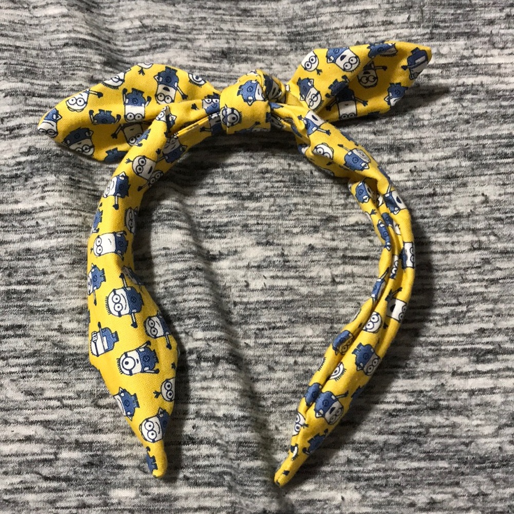 Minions Knotted Headband